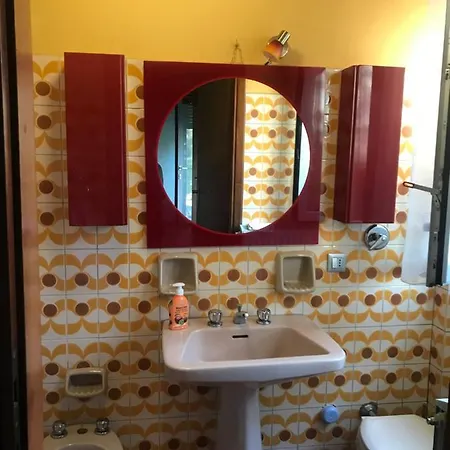Per Single In Lägenhet *